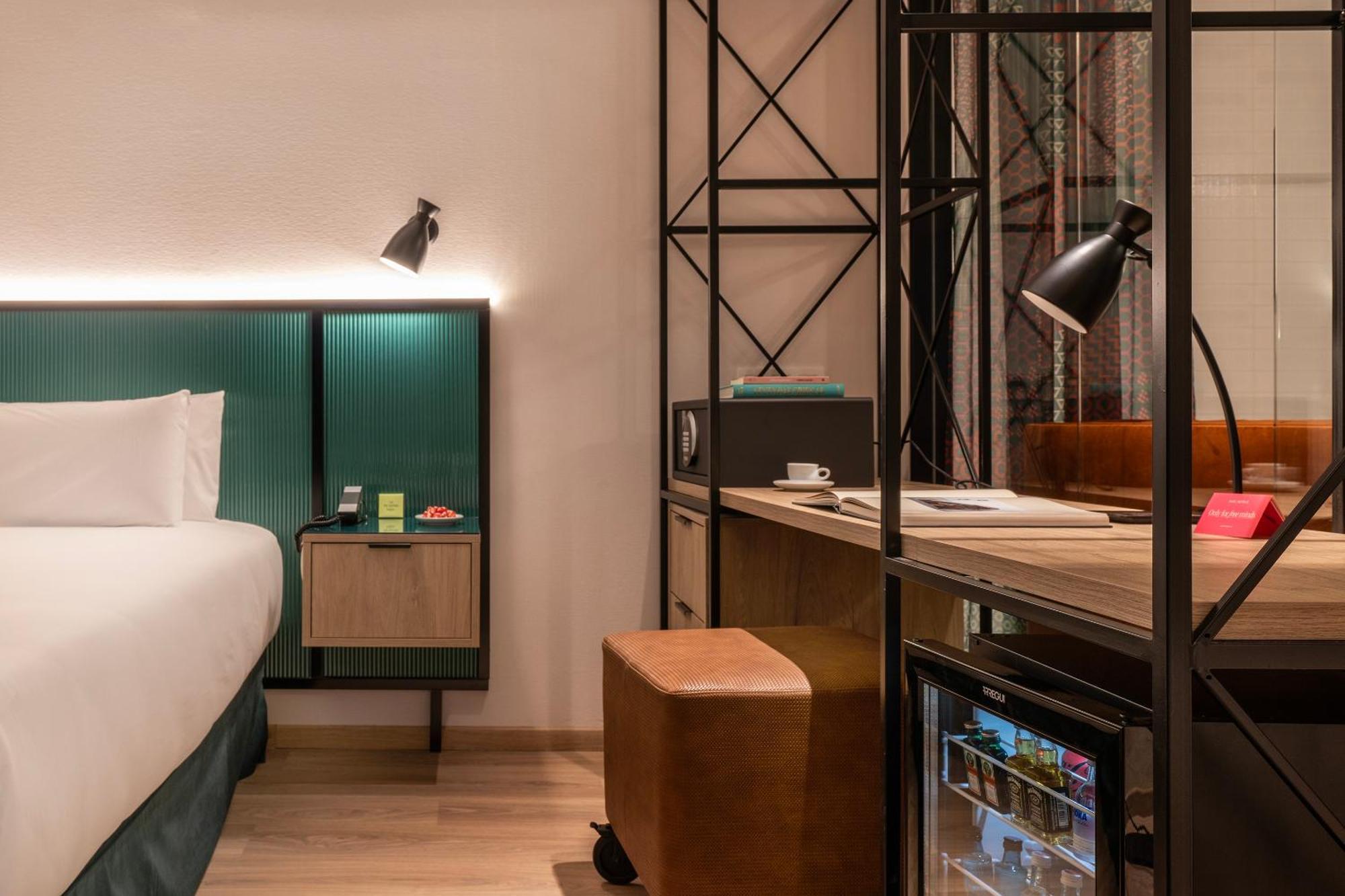 Axel Hotel Bilbao - Adults Only Extérieur photo