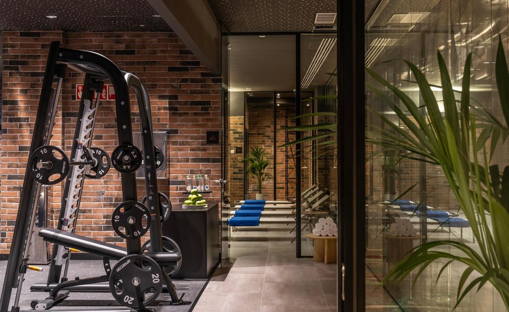 Axel Hotel Bilbao - Adults Only Extérieur photo